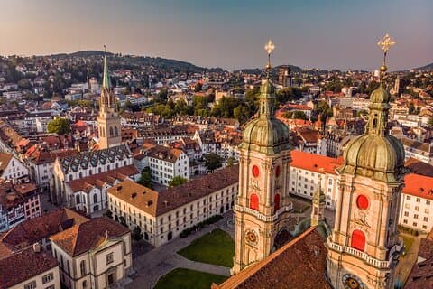 Private Transfer From Zurich to St. Gallen, With a 2 Hour Stop