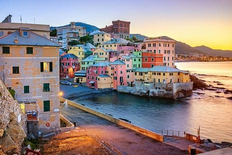 Private transfer: Zurich to Genoa, 2h sightseeing stop in Como