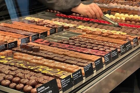 Swiss Experience: Chocolate Tasting and City Tour of Basel