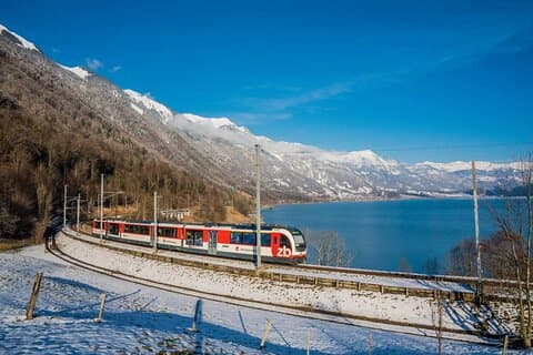 From Zurich: Alpine Scenic Train, Bern UNESCO Old Town, Chocolate