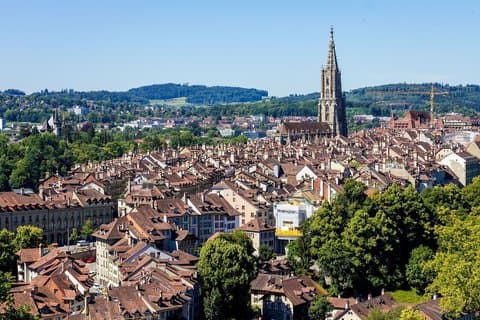 Private Day Trip from Zurich to the Swiss Alps Lakes and Bern