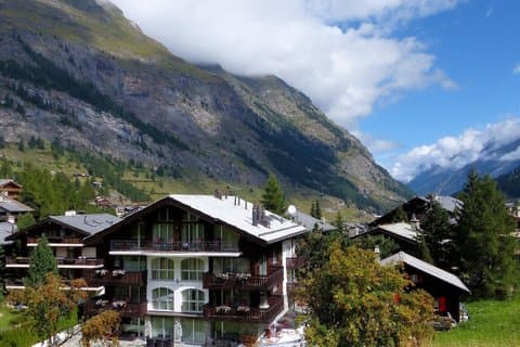 Timeless Zermatt: Alpine Traditions, Legends & Scenic Beauty