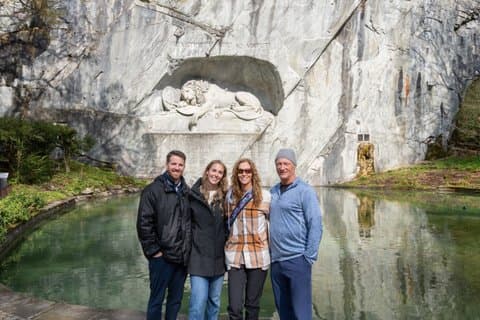 Lucerne: City Highlights Tour with Guide & Pro Photographer