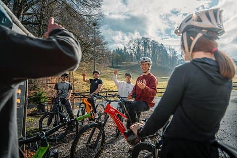 E-Bike Lake Tour Explore Interlaken and Lake Brienz