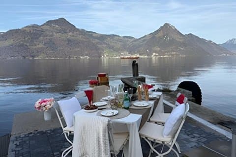 From Zurich: Private Lucerne Tour, Lake Cruise & Exclusive Fondue