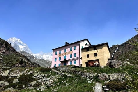 Full Day Hike to the Iconic Pink Hotel from Zermatt