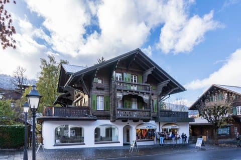 Private Transfer from Zurich Airport to Gstaad