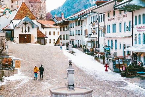 Winter Tour: Gruyeres village, chocolate & cheese from Geneva
