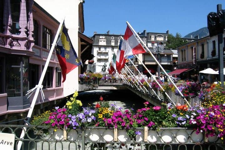 Chamonix Day Trip and Geneva City Tour