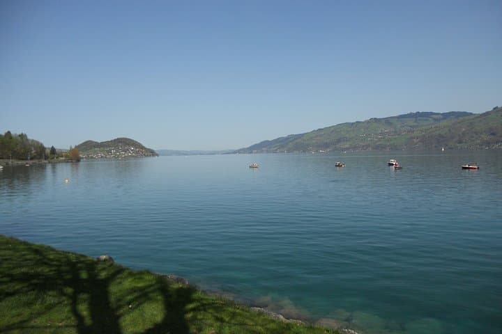 Private Lake Thun and Blausee Tour from Interlaken