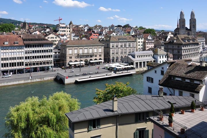 The Best of Zurich Including Panoramic Views in a Small Group Walking Tour
