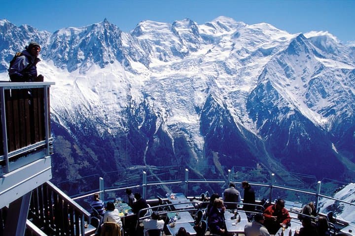 Private Transport to Chamonix from Geneva with driver-guide
