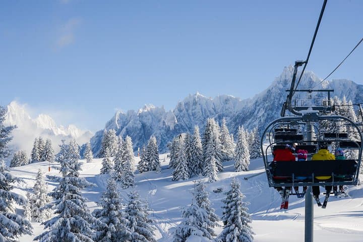 (KTG114) - Chamonix Skiing day from Geneva