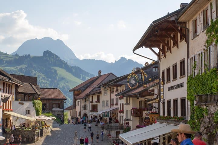 (KTG353) - Winter Tour: Gruyeres, chocolate tour from Geneva