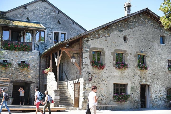 Private Trip from Geneva to Yvoire and Évian-Les-Bains in France
