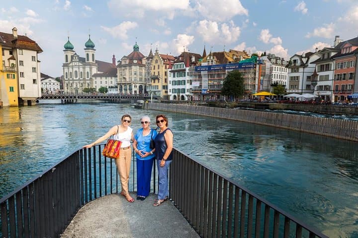 Chocolate Tasting with Lake Trip and City Tour: The Ultimate Lucerne Experience