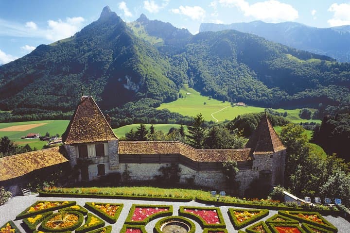 Gruyères Tour from Geneva With Train, Chocolate and Cheese