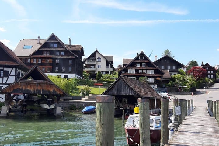 Lucerne Lakeside and Villas Private Walking Tour
