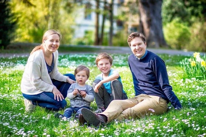 Private Photo Session with a Local Photographer in Zug