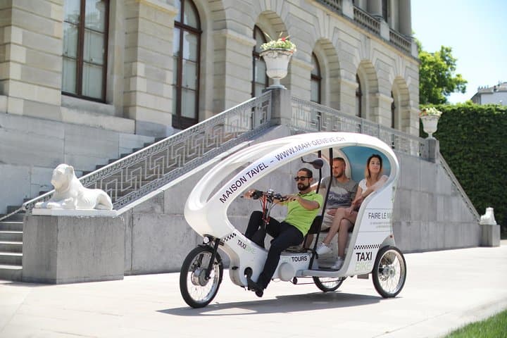 Geneva Chocolate tasting Tour in a Private TaxiBike