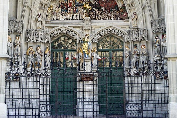 Experience Bern Old Town: UNESCO Heritage & Timeless Landmarks