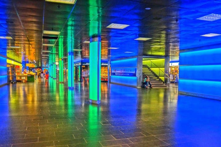 Classic Zurich: Old Town, History & Iconic Landmarks
