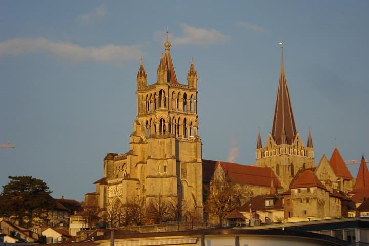 Timeless Lausanne: Castle, Cathedral & Historic Old Town