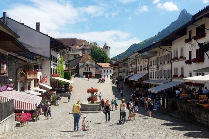 Private Swiss Cheese and Chocolate Tour from Interlaken