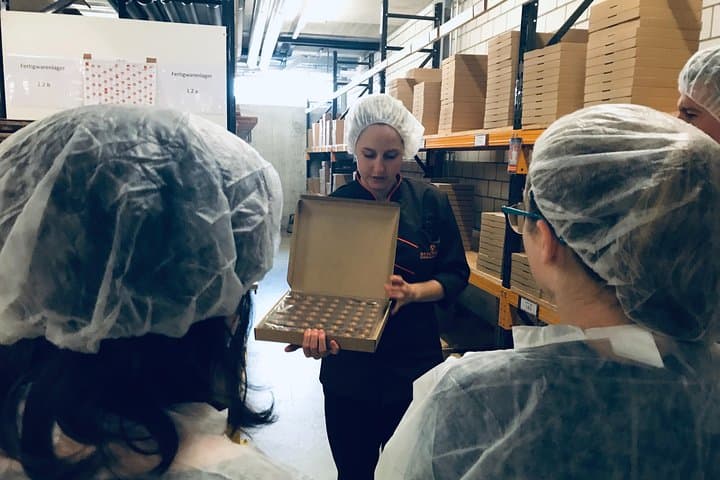 Lucerne's Chocolate Factory Total Experience: Tasting, Making, Production