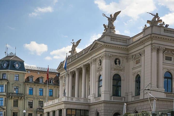 Zurich Sightseeing Private Walking Tour