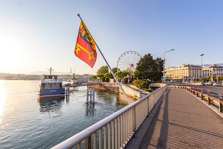 Geneva: Chocolate Tasting and Walking Tour with a Local