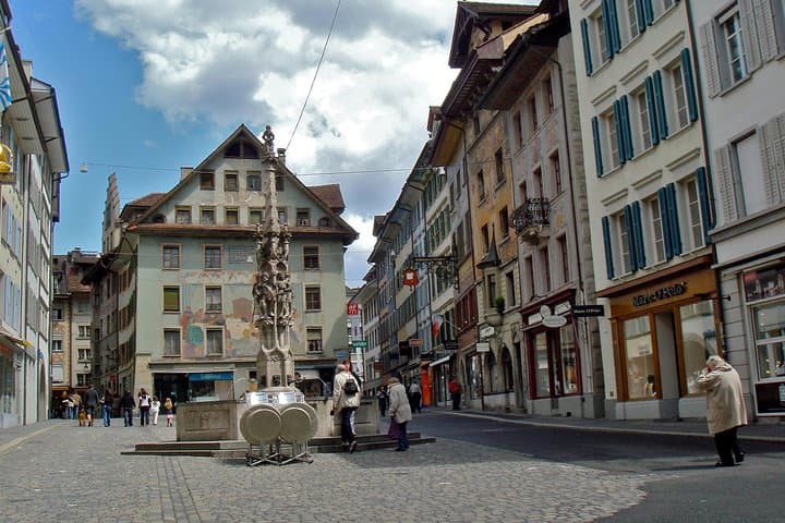 Lucerne Old Town Walking Tour