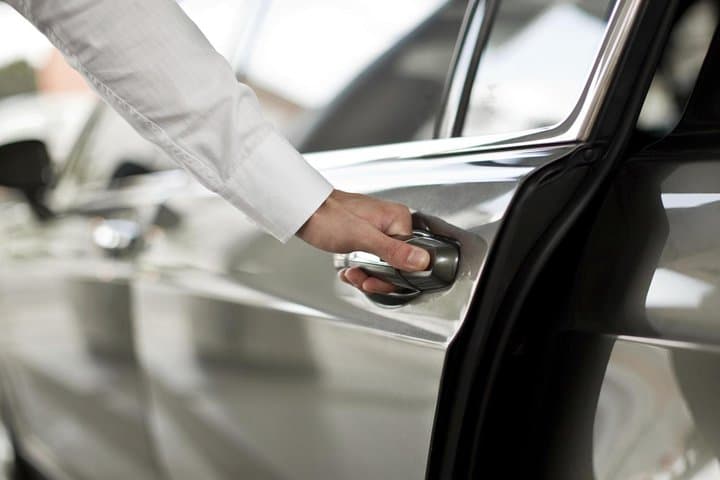 Full day luxury car with driver at disposal in Zurich