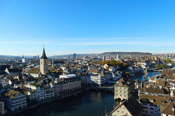 Zurich private walking tour with a Professional Guide