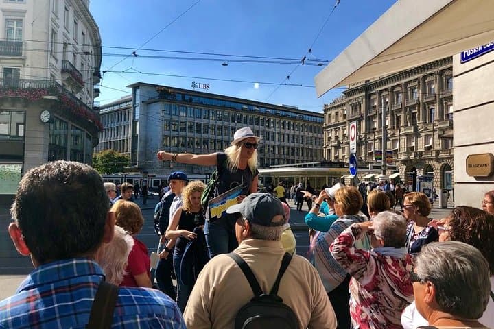 Walking tour of Zurich - your first overview of the city (Private Tour)
