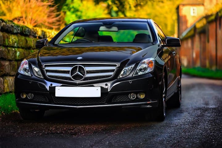 Private arrival OR departure transfer from/to airport of Zurich