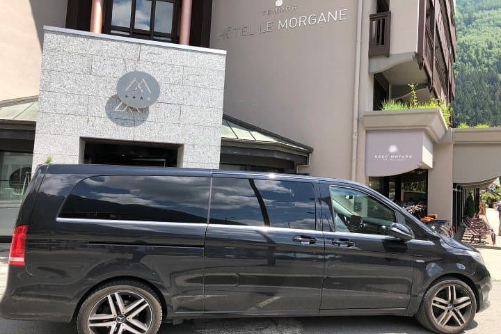 Private Transfer from Geneva Airport to Chamonix-Mont-Blanc