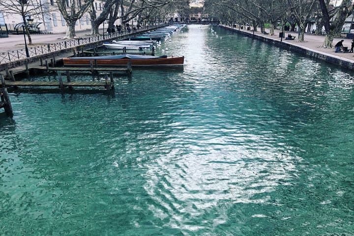Private Transfer from Geneva Airport to Annecy