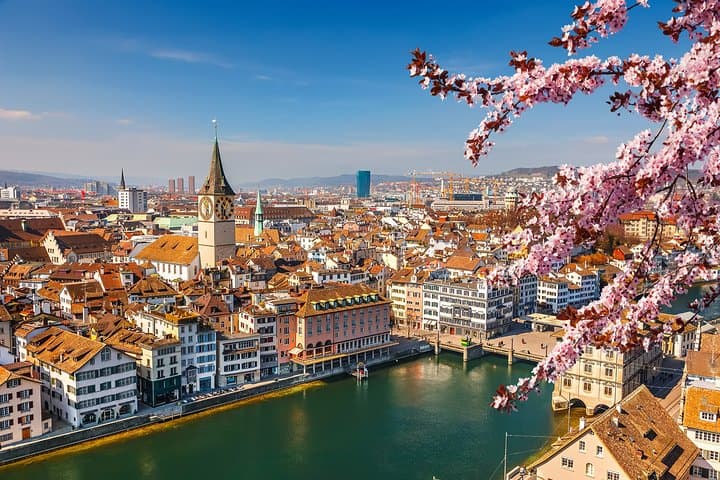 Zurich City, Lake Cruise and Chocolate (Private Tour)
