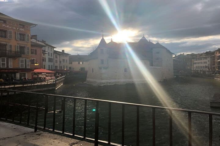 Private Transfer from Geneva Airport to Annecy