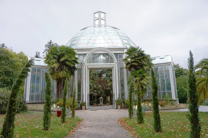 From Brunswick Monument to the Botanical Garden: A Self-Guided Audio Tour
