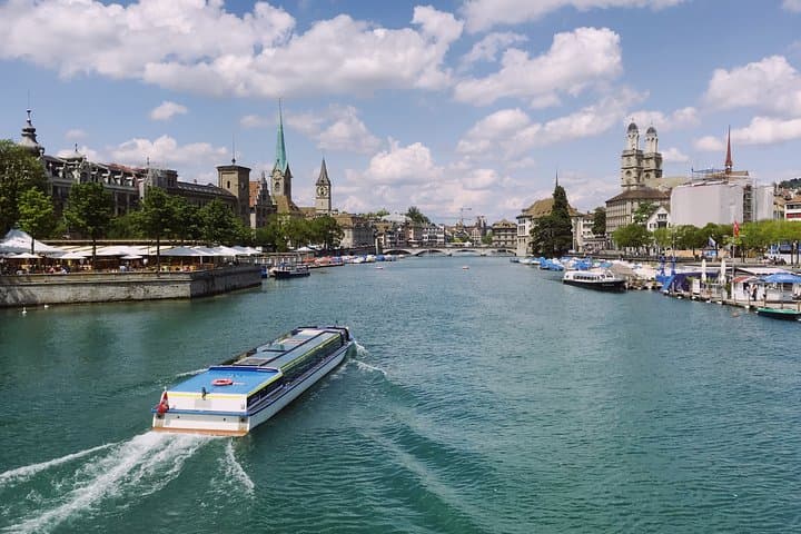 Best of Zurich and Surroundings - Extended City Sightseeing Tour