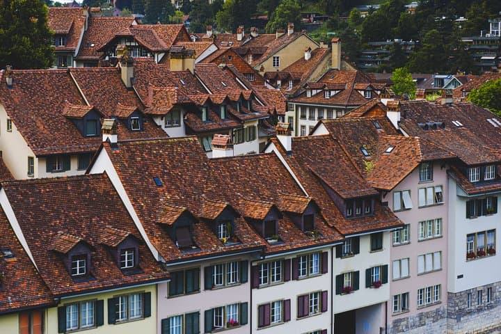 Layover in Bern a Private Tour with a local: Best Highlights of Bern