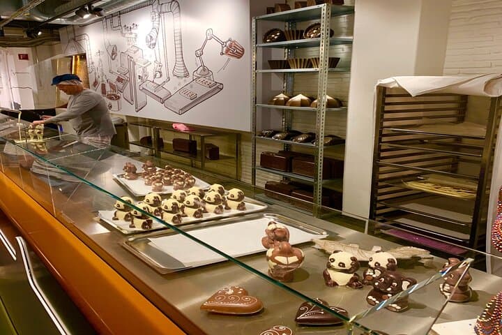 Gruyères Castle, Cheese, and Chocolate Tour | From Zurich