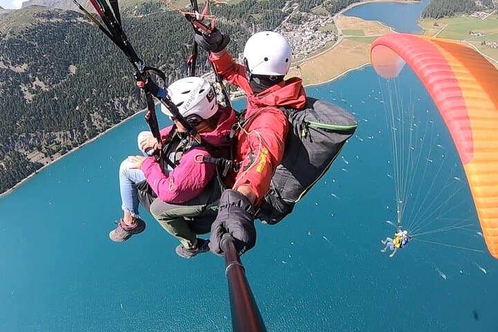 Paragliding Tandem Flights in Engadin