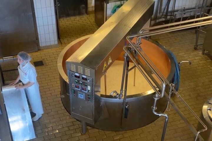 Private Trip Half Day Tour to Cheese Factory Emmentaler from Zurich