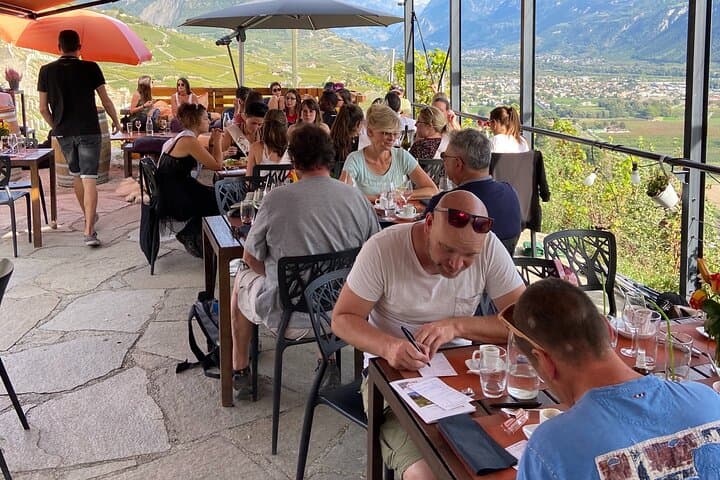 Wine and Dine Vineyard Walk in Sion