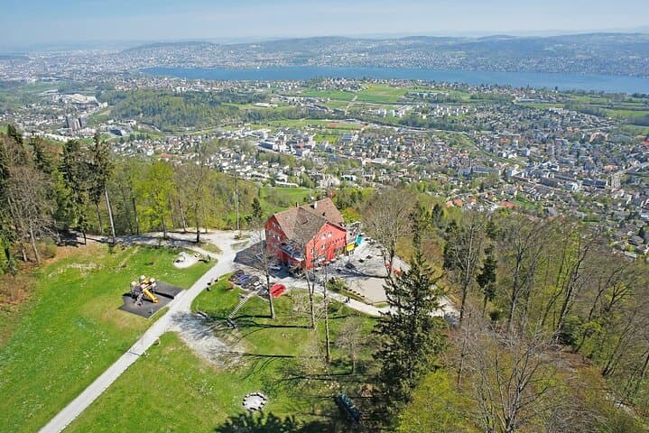 Culinary Tour from Zurich with Traditional Swiss Cheese Fondue Dinner