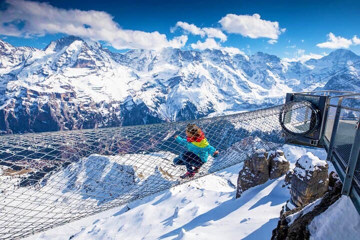 SkyGlass Bus Tour to Lauterbrunnen & Schiltorn, 007 World