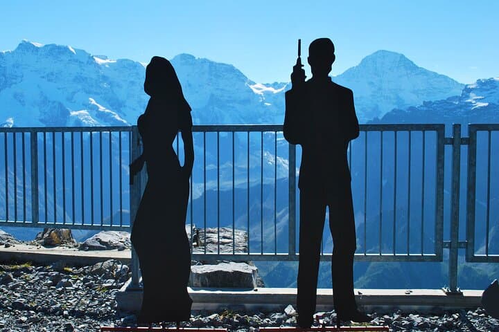 SkyGlass Bus Tour to Lauterbrunnen & Schiltorn, 007 World